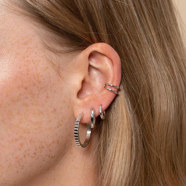 Astrid & Miyu Illusion Essential Ear Cuff In Silver