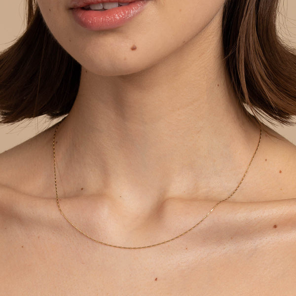 Astrid & Miyu Marylebone Chain Necklace In 9k Gold