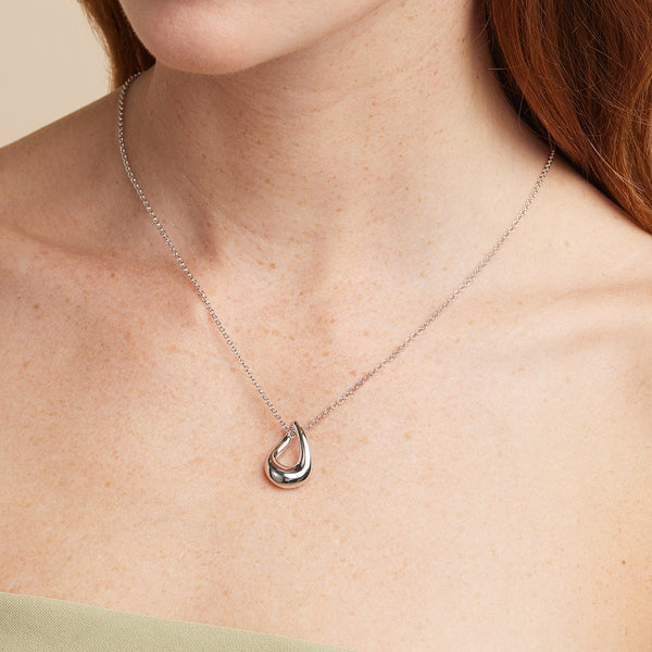 Astrid & Miyu Molten Pendant Necklace In Silver