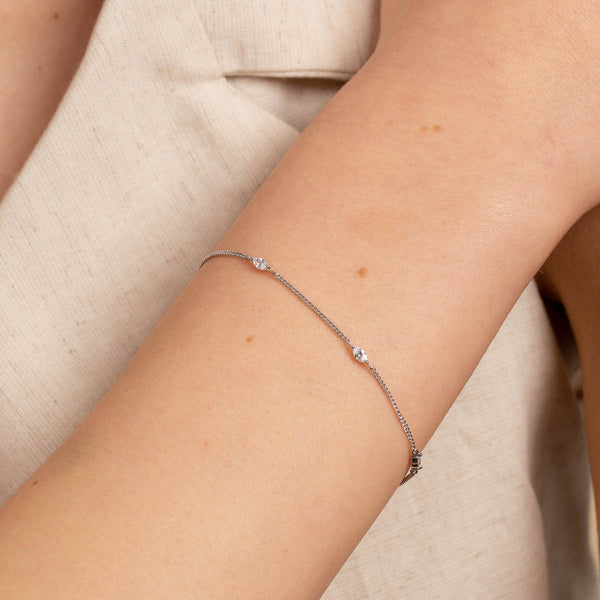 Astrid & Miyu Navette Crystal Gift Set In Silver