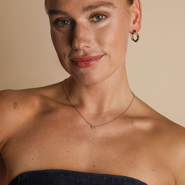 Astrid & Miyu Opal Bezel Pendant Necklace In Gold