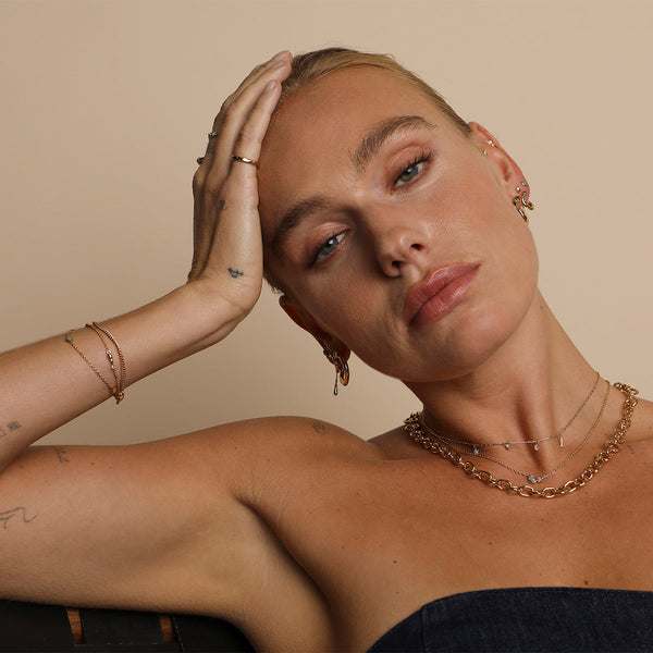 Astrid & Miyu Opal Bezel Pendant Necklace In Gold