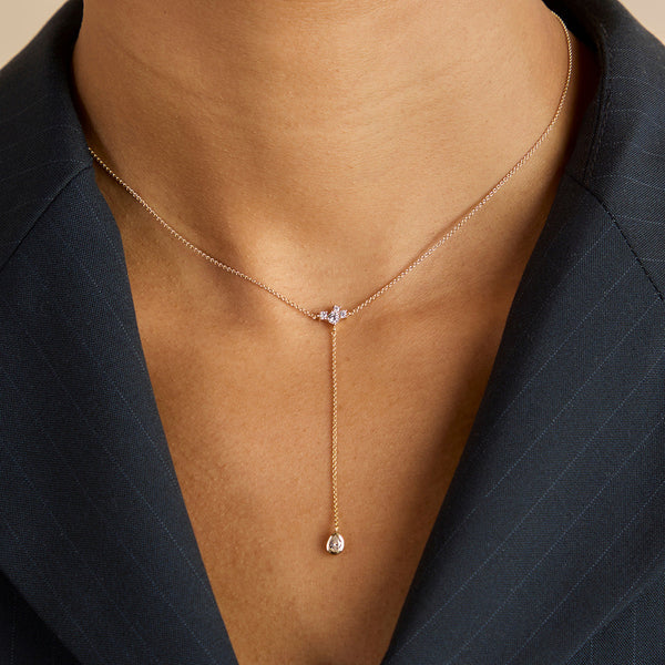 Astrid & Miyu Pear Bezel Lariat Necklace In Gold