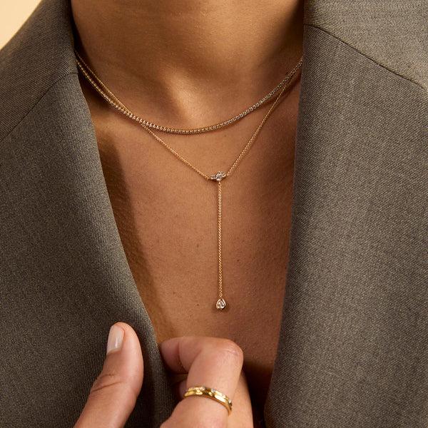 Astrid & Miyu Pear Bezel Lariat Necklace In Gold