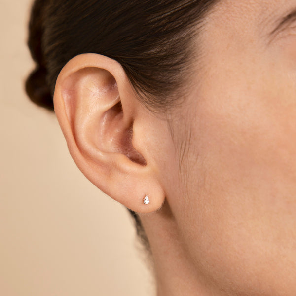 Astrid & Miyu Pear Crystal Stud Earrings In Silver