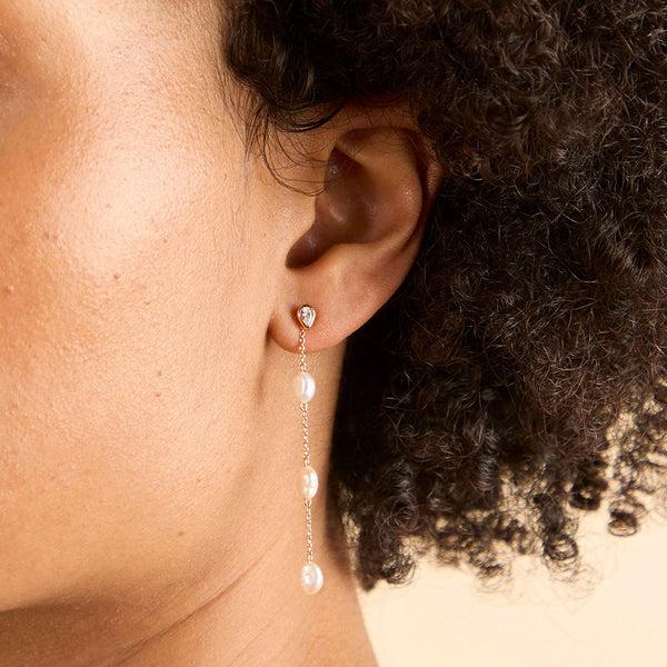 Astrid & Miyu Pearl Chain Drop Studs In Gold