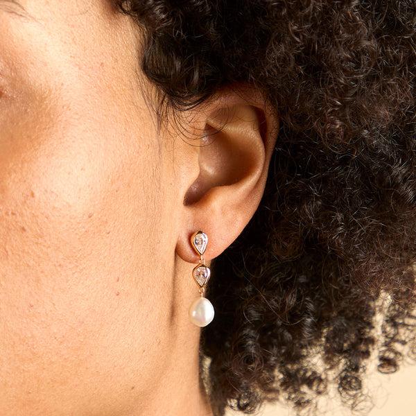 Astrid & Miyu Pearl & Crystal Drop Studs In Gold