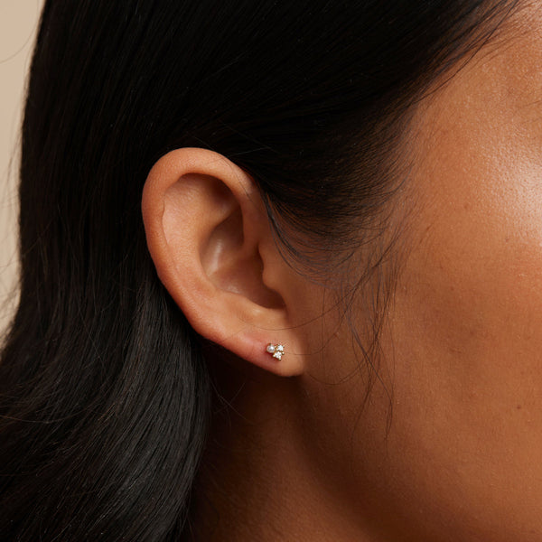 Astrid & Miyu Pearl & Crystal Studs In Gold