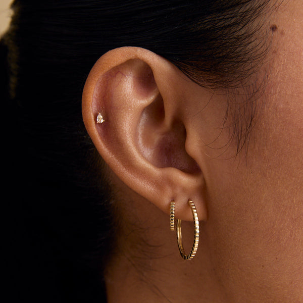 Astrid & Miyu Ridged Huggies In Solid Gold