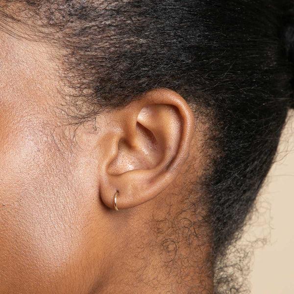 Astrid & Miyu Seamless Hoop 1.2mm In Solid Gold