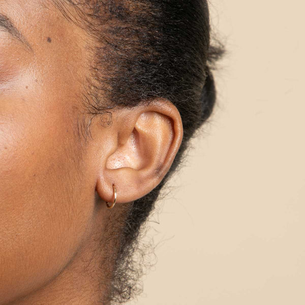 Astrid & Miyu Seamless Hoop 1.2mm In Solid Gold