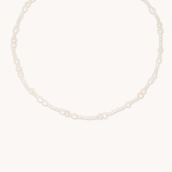 astrid & miyu Serenity Pearl Beaded Necklace in Gold