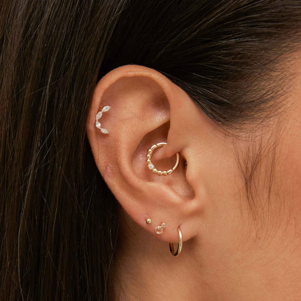 Astrid & Miyu Simple Hoops In Solid Gold