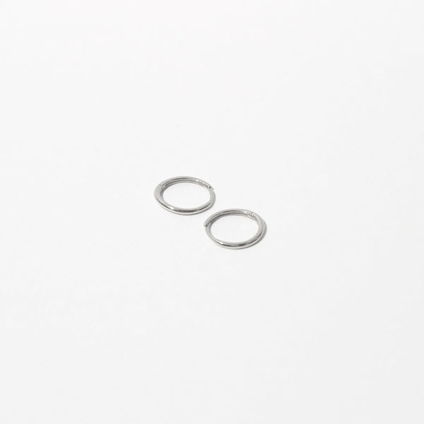 Astrid & Miyu Simple Hoops In Solid White Gold