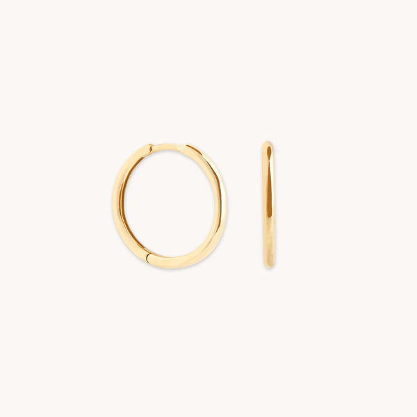 astrid & miyu Staple Hoops in Solid Gold