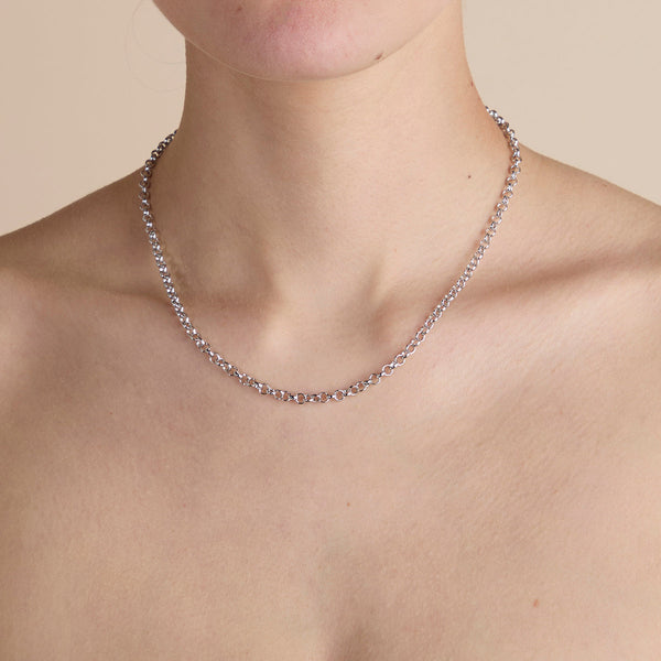 Astrid & Miyu T-Bar Chain Necklace In Silver