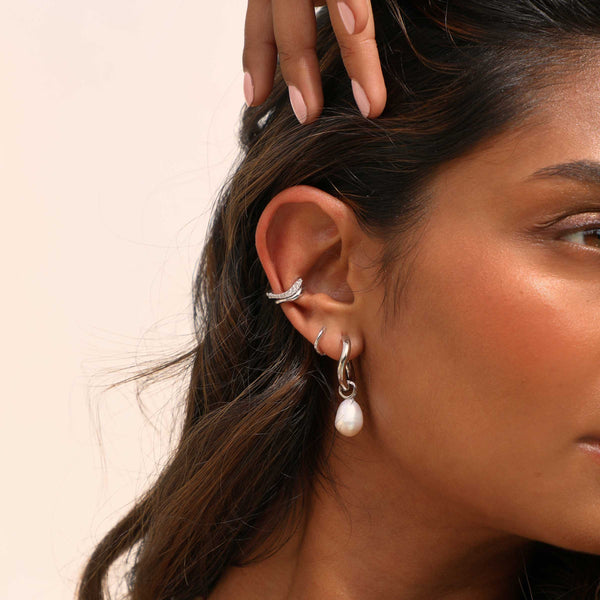 Astrid & Miyu Wave Crystal Ear Cuff In Silver