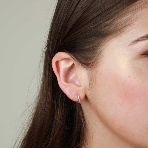 Astrid & Miyu Wave Crystal Huggies In Silver