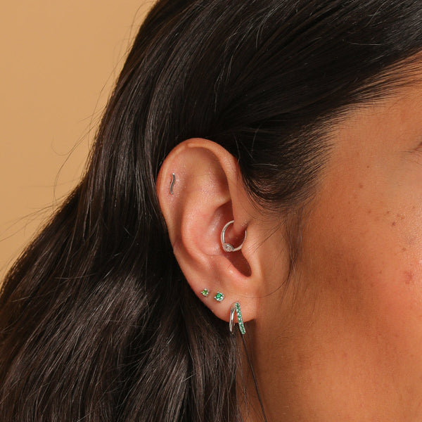 Astrid & Miyu Wave Piercing Stud In Solid White Gold