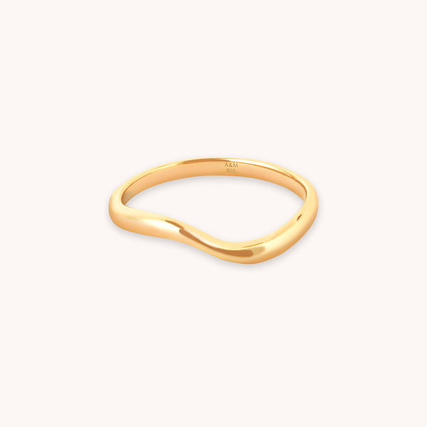 astrid & miyu Wave Ring in Gold