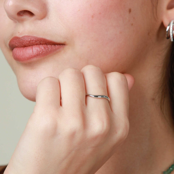 Astrid & Miyu Wave Ring In Silver