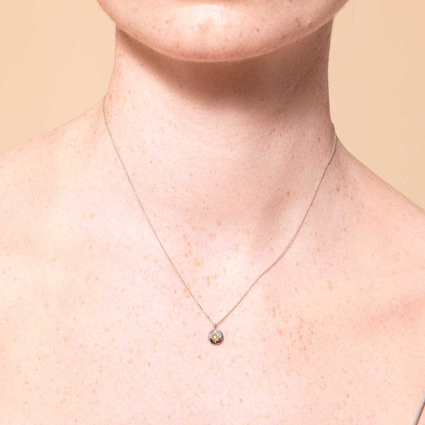 Astrid & Miyu August Peridot Birthstone Necklace In Solid White Gold