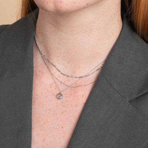 Astrid & Miyu August Peridot Birthstone Necklace In Solid White Gold