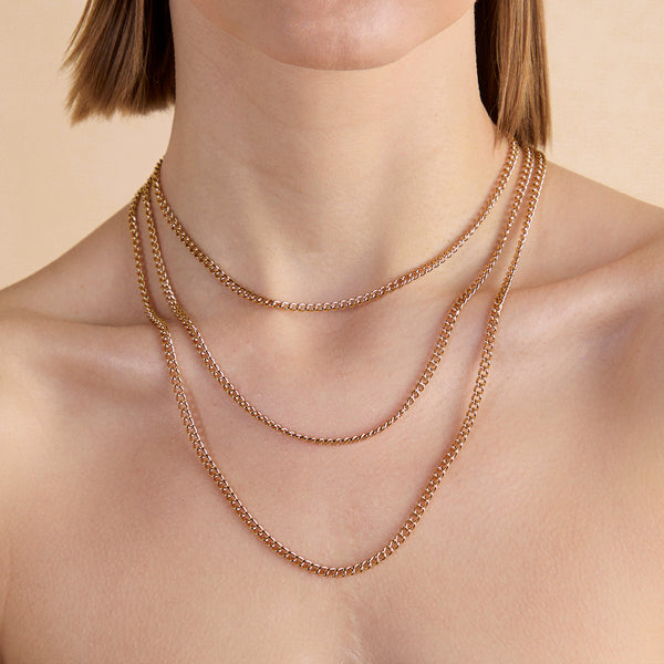 Astrid & Miyu Bold Essential Curb Chain Necklace In Gold