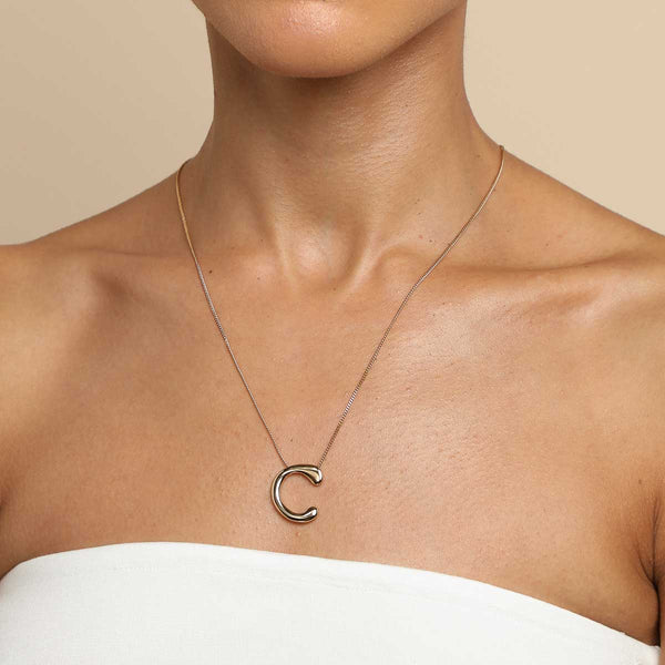 Astrid & Miyu C Initial Bold Pendant Necklace In Gold