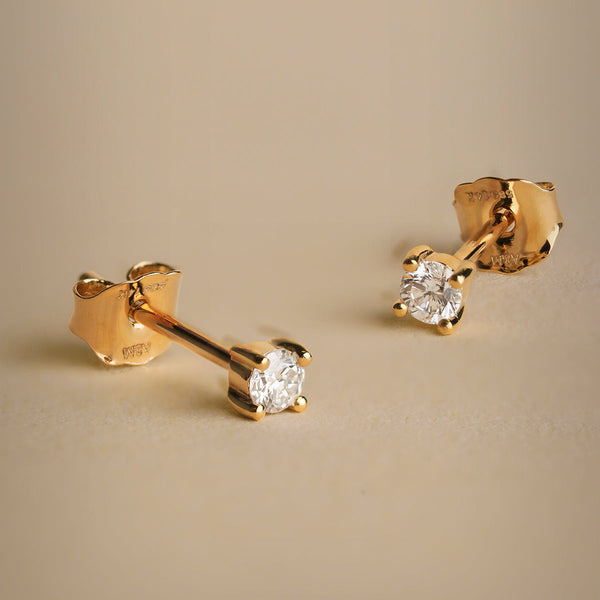 Astrid & Miyu Diamond Solitaire Stud Earrings In Solid Gold
