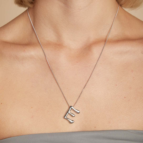 Astrid & Miyu E Initial Bold Pendant Necklace In Silver