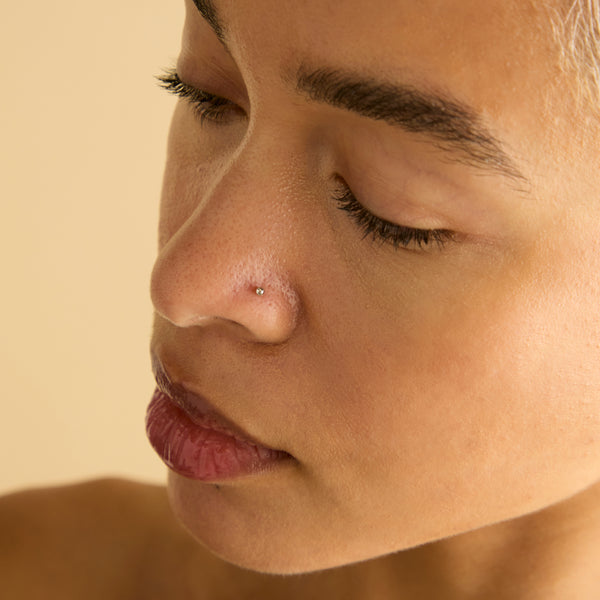 Astrid & Miyu Essential Ball Titanium Piercing Stud In Platinum