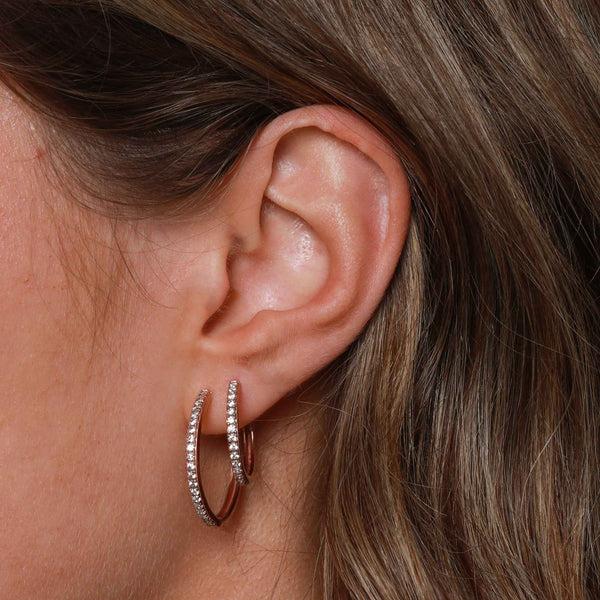 Astrid & Miyu Essential Crystal Medium Hoops In Rose Gold