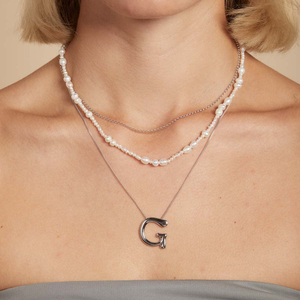 Astrid & Miyu G Initial Bold Pendant Necklace In Silver