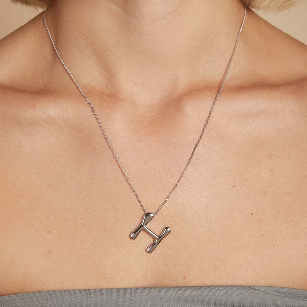 Astrid & Miyu H Initial Bold Pendant Necklace In Silver