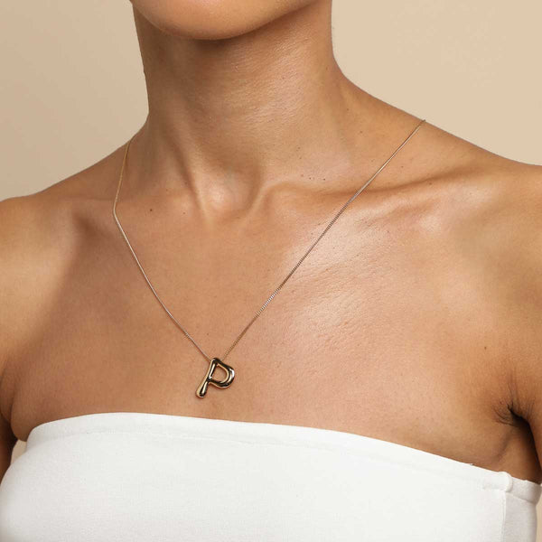 Astrid & Miyu P Initial Bold Pendant Necklace In Gold