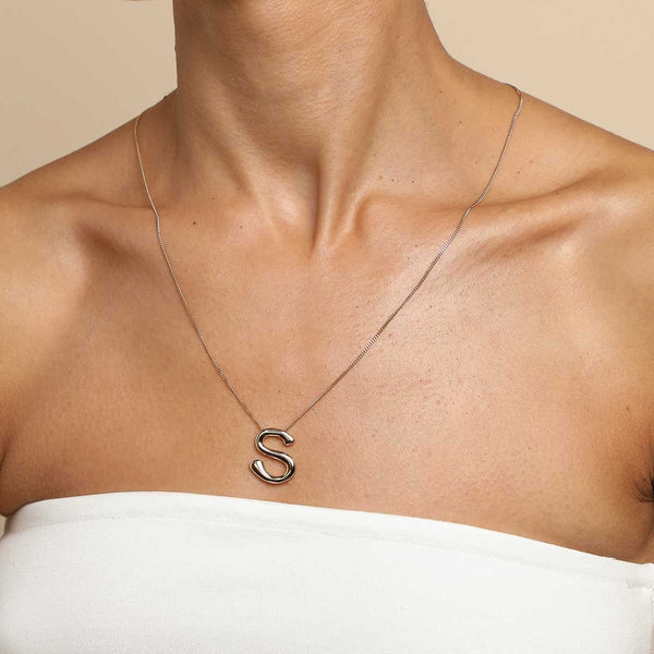 Astrid & Miyu S Initial Bold Pendant Necklace In Gold