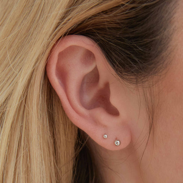 Astrid & Miyu Solid White Gold Large Ball Piercing Stud