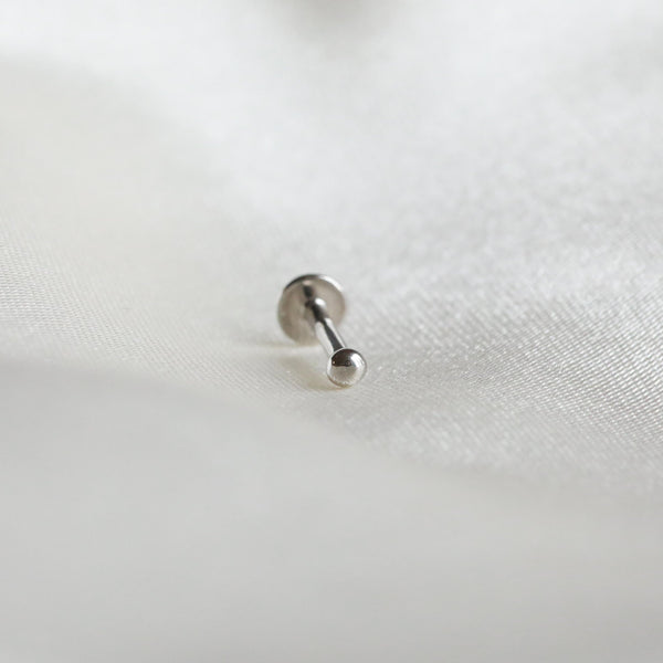 Astrid & Miyu Solid White Gold Large Ball Piercing Stud