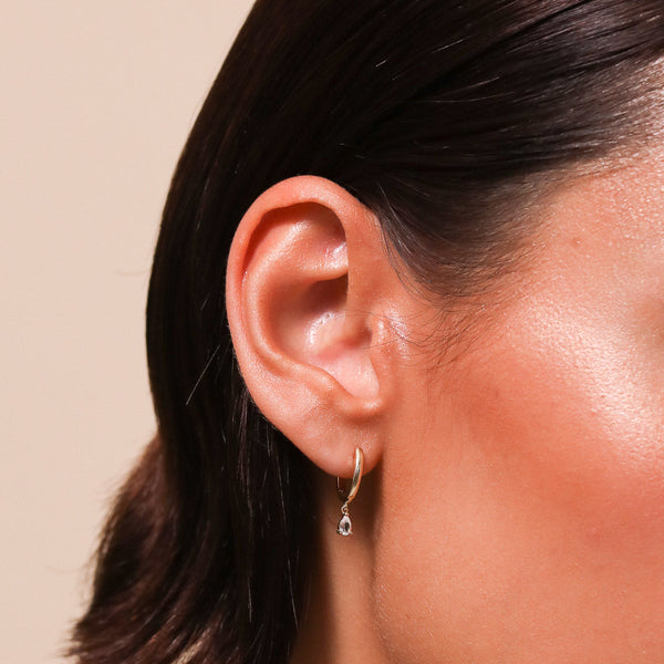 Astrid & Miyu Teardrop Charm Piercing Hoop In Solid Gold