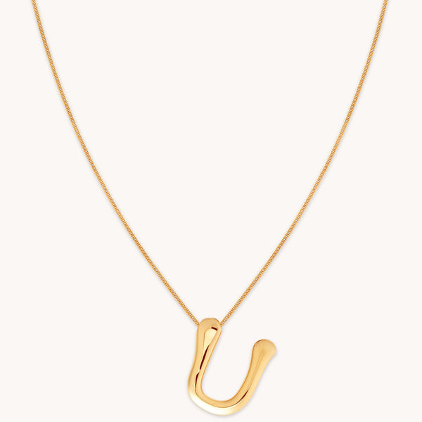 astrid & miyu U Initial Bold Pendant Necklace in Gold