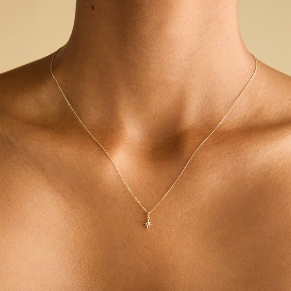 Astrid & Miyu White Topaz Star Pendant Necklace In Solid Gold