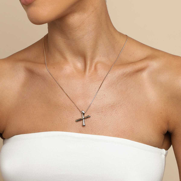 Astrid & Miyu X Initial Bold Pendant Necklace In Gold