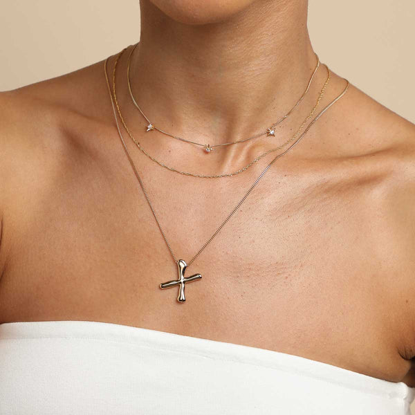 Astrid & Miyu X Initial Bold Pendant Necklace In Gold