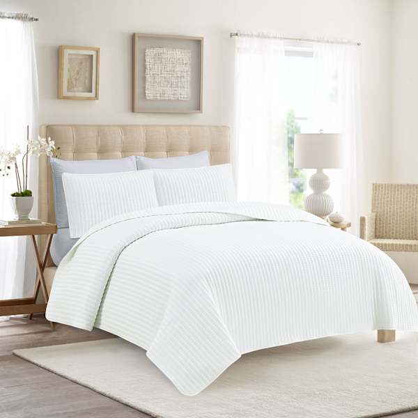 at home 3-Piece White Washed Microfiber Quilt Set Full/Queen