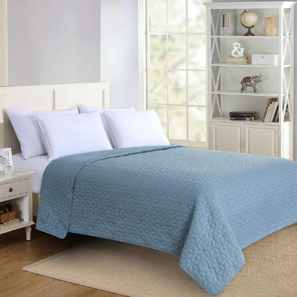 At Home Blue Geometric Pinsonic Quilt Full/Queen