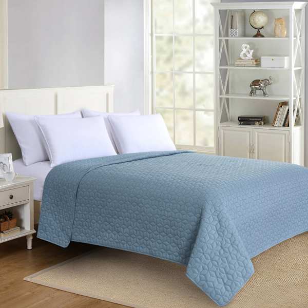 at home Blue Geometric Pinsonic Quilt Twin/Twin XL