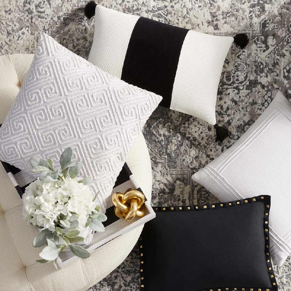 At Home Metallic Knot Figurine 4"