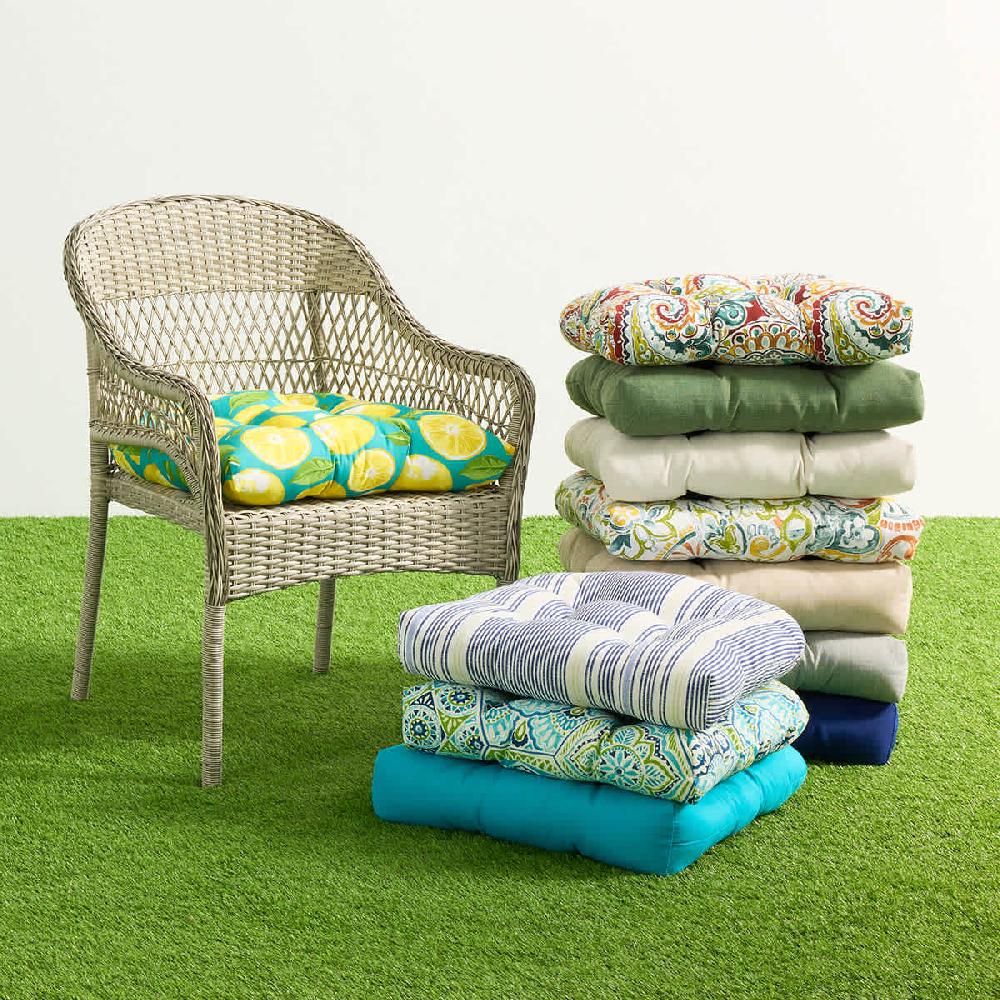 At Home Paisley Chili Outdoor Wicker Seat Cushion