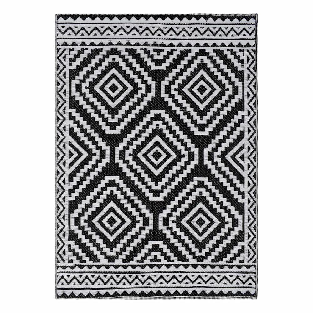 At Home Black Diamond Design Plastic Outdoor Area Rug 6x9